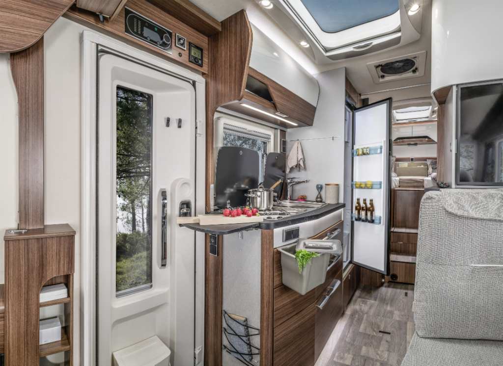 Rent Easy Exclusive First camper