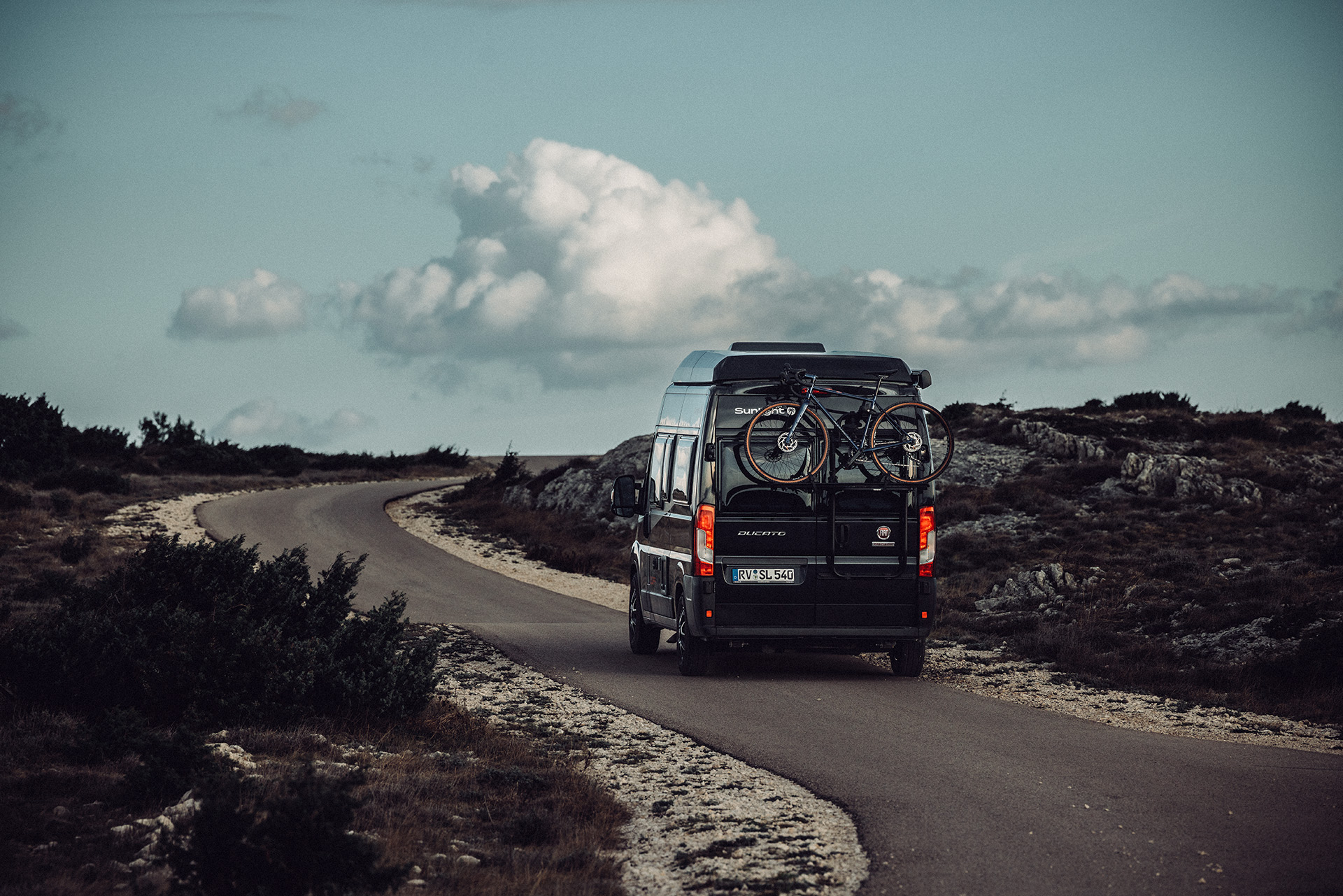 crossrent adventurer advanced camper huren Duitsland | Campers Europa