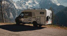 Rent Easy Exclusive Adventure 4x4 - exterieur | Campers Europa